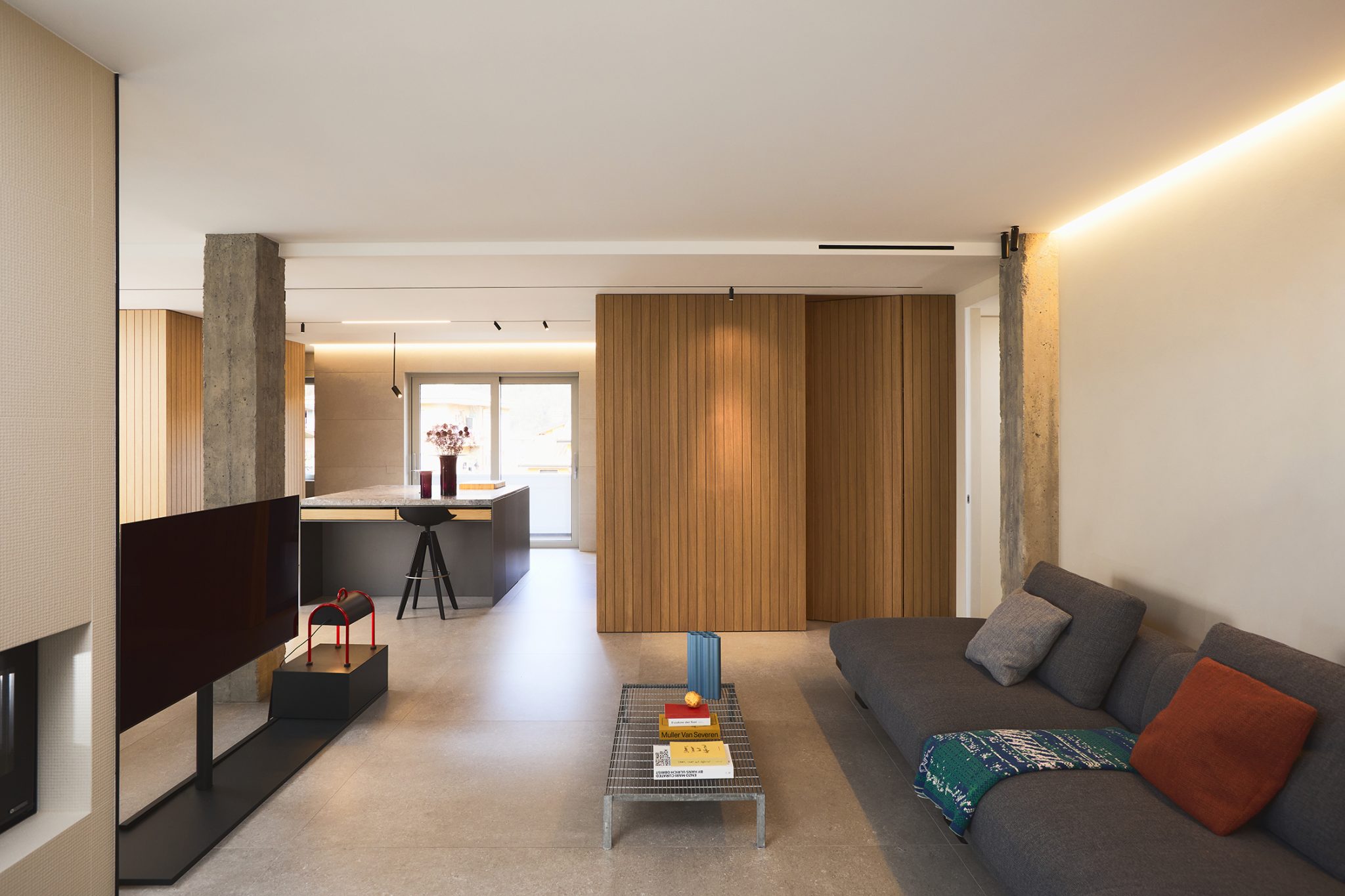 D114 | PRIVATE APARTMENT