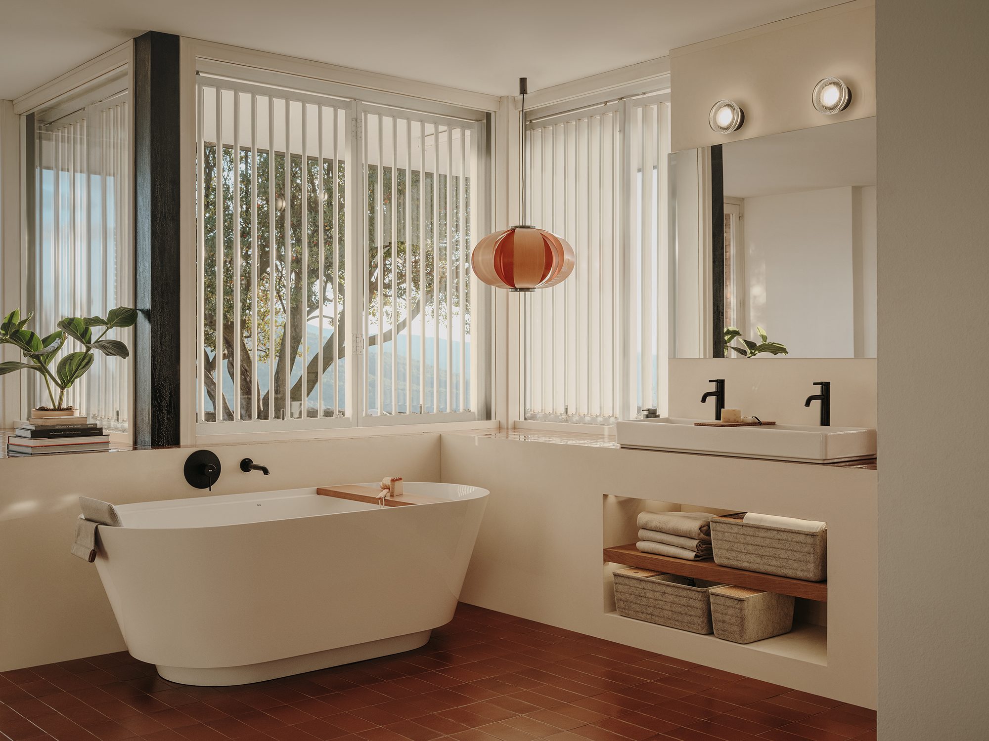 Tura by Roca, design 7